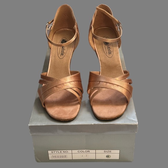 Featherlite Ballroom Dance Shoes Style: SARA Size 11 M Nude Satin 2.2” Heel NIB - Picture 7 of 14